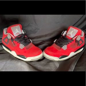 Jordan 4 retro Toto Bravo